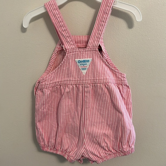 Oshkosh B’gosh Vintage 18 months short overalls - Picture 3 of 4